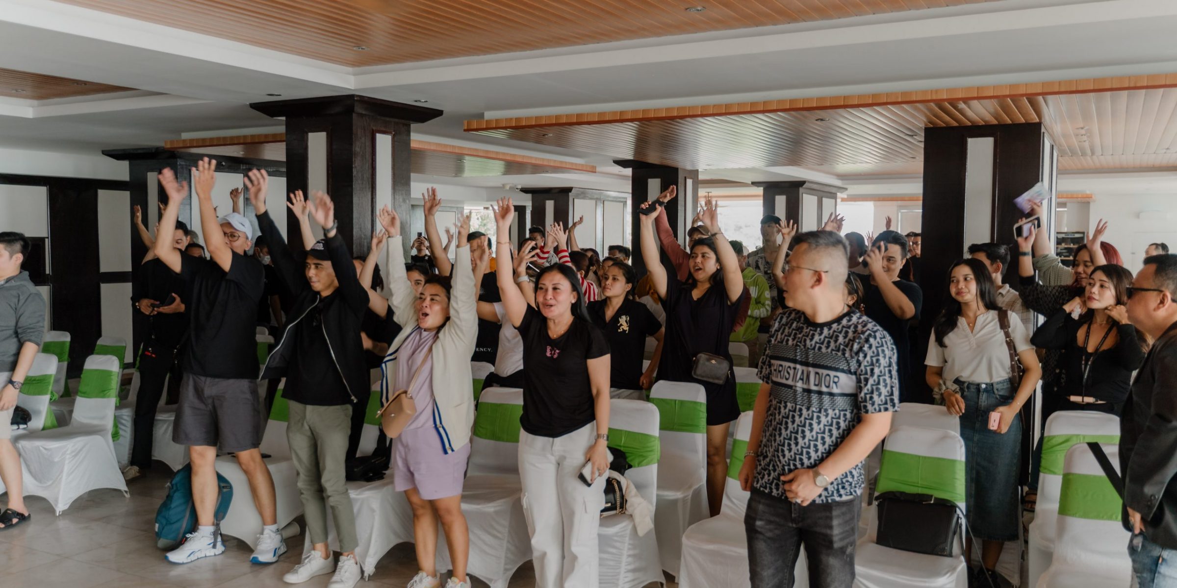 Antusiasme-para-karyawan-TPFx-terlihat-dari-hari-pertama-scaled