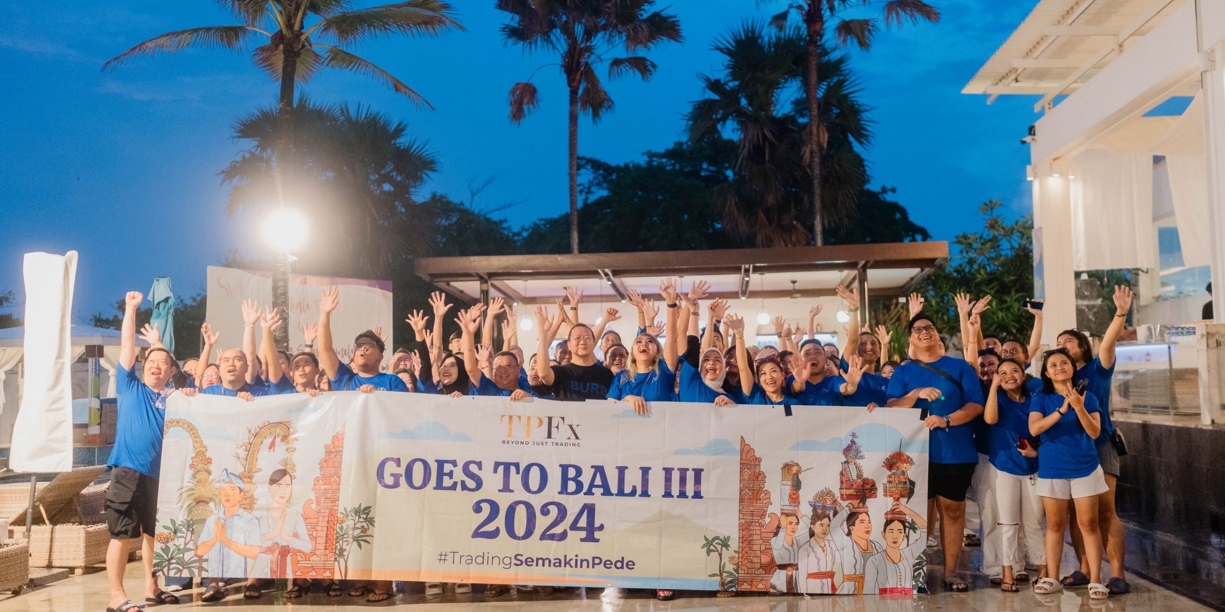 Foto-bersama-di-hari-terakhir-liburan-1-scaled