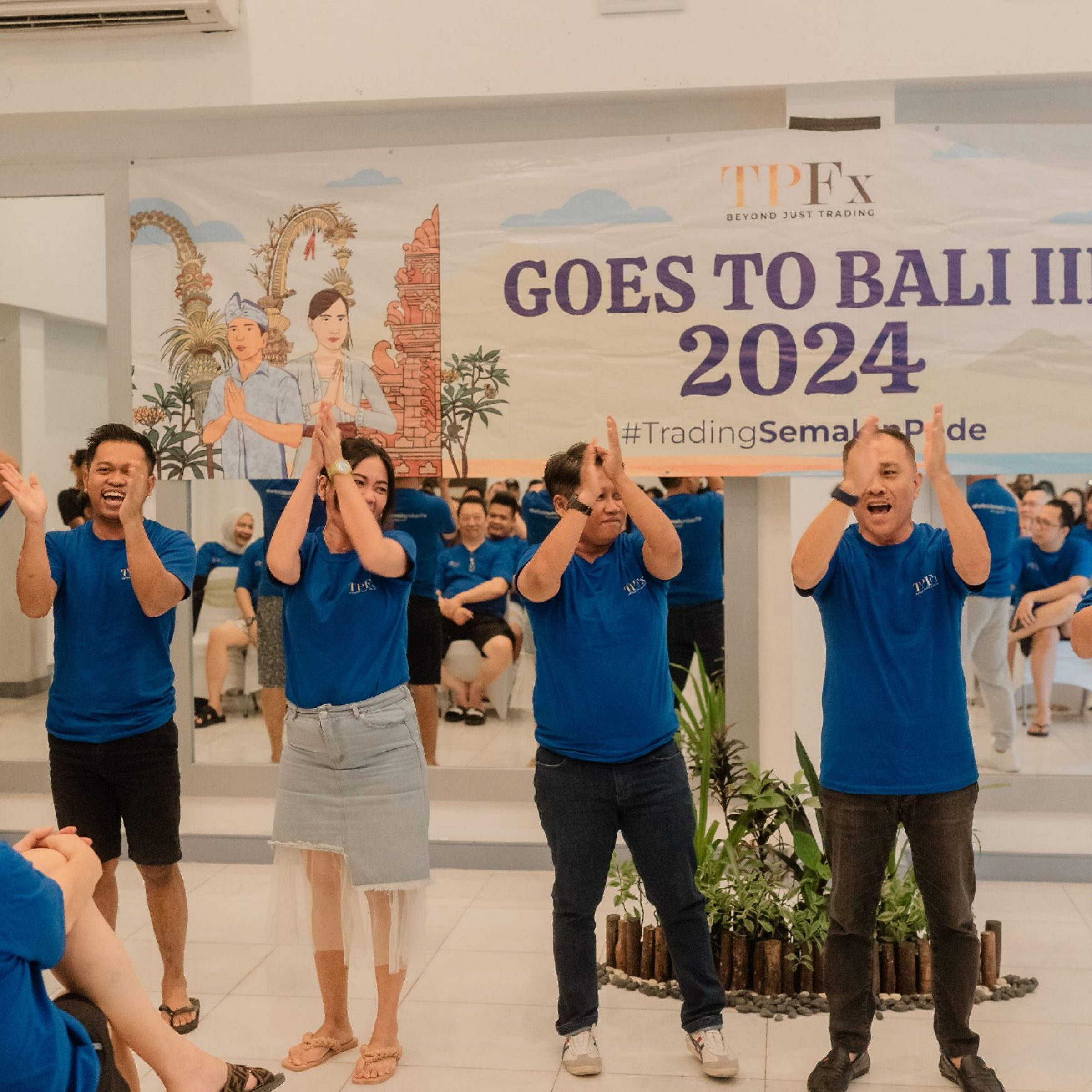 Saat-yel-yel-andalan-diucapkan-oleh-salah-satu-tim-TPFx-scaled